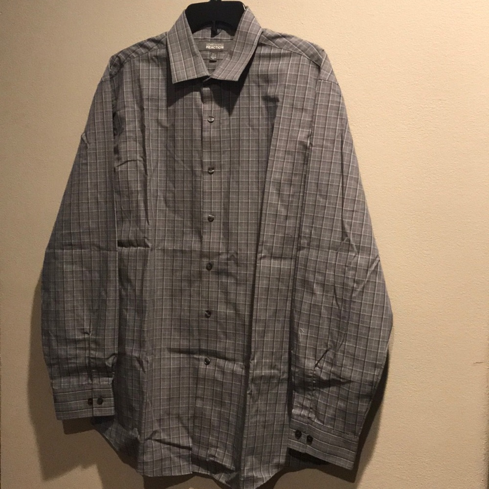 Men’s long sleeve shirt